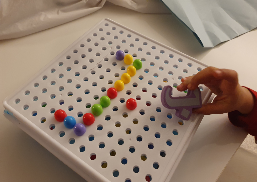 Jeux de constructions adapté pour les lettres arabes